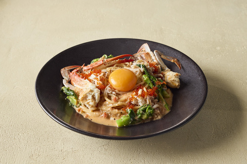 極・ワタリガニと菜の花のトマトカルボナーラ